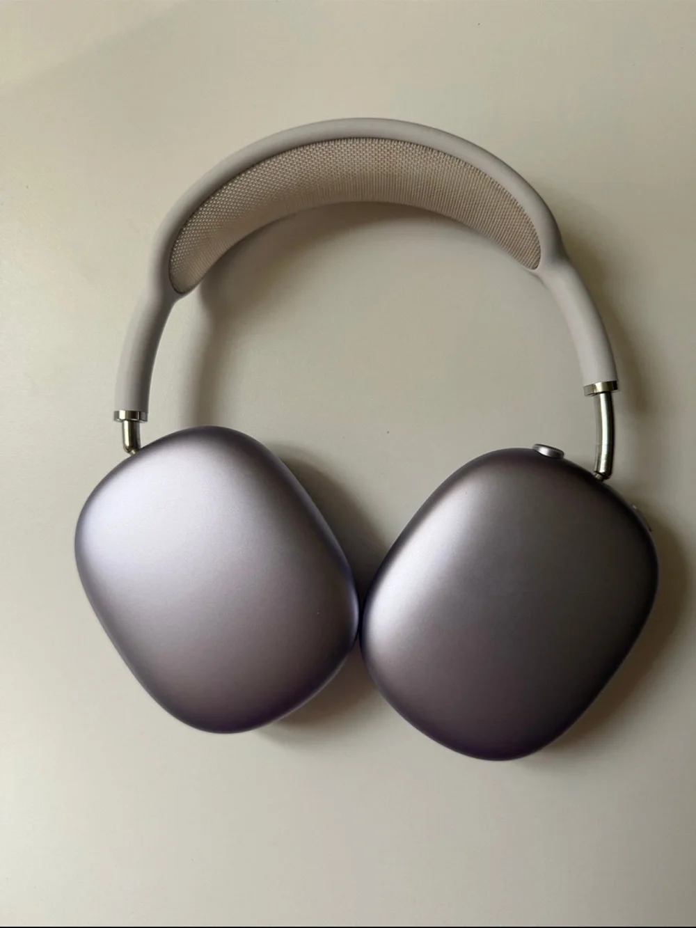 Apple AirPods Max - Lavender and White